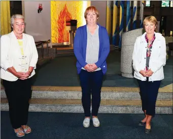  ??  ?? Ushers helping at Our Lady and St Brendan Church, Tralee, for first Mass on Monday after lockdown, from left Diana Stack, Sacristan Nora Fitzgerald and Eilish Hayes. Pic johncleary­photo.com