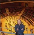  ??  ?? Dirigent Daniel Barenboim im neuen Pierre Boulez Saal von Berlin.