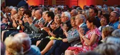  ?? Archivfoto: Wolfgang Diekamp ?? Die Gäste bei Veranstalt­ungen in der Rothenberg­halle – hier der Musiksomme­r – sit zen bald bequemer.