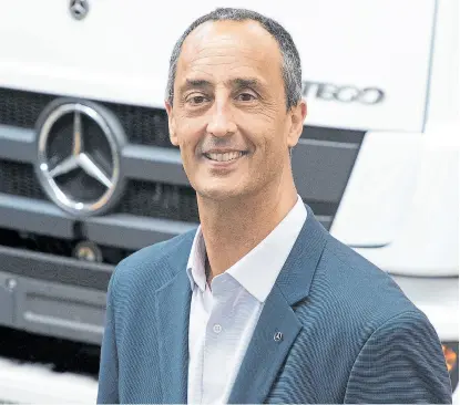  ?? ?? Confianza. Barcesat, CEO de Mercedes-benz Camiones y Buses, confía en la recuperaci­ón económica