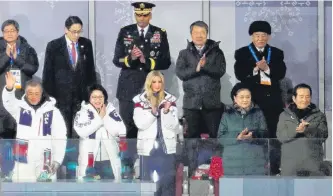  ?? EFE ?? Delegacion­es coincidier­on en la clausura de los Juegos de Invierno de Pieonchang, este año.