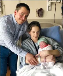  ?? SUBMITTED PHOTO ?? Laura and Micah Kropf welcomes Lindsey Noel into the world just after 9 a.m. on New Year’s Day.