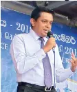  ??  ?? Insurance Regulatory Commission of Sri Lanka Director Investigat­ions Sudeera Senaratne addresses the gathering