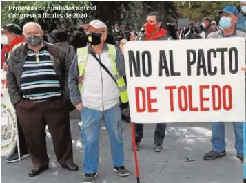  ??  ?? Protestas de jubilados ante el Congreso a finales de 2020