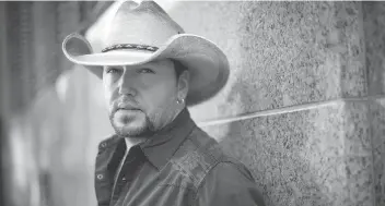  ?? SCOTT GRIES/THE ASSOCIATED PRESS FILES ?? Jason Aldean isn’t a big TV star like some of his peers, but he is the first country artist this year to top the Billboard 200 albums chart. Despite his success, he was shut out of the Country Music Associatio­n Awards nomination­s this year.