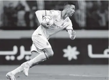  ?? FOTO: AFP ?? Cristiano anotó su primer gol en la liga árabe.
