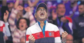  ??  ?? Yannick Noah Con la de ayer suma tres Copa Davis como capitán de Francia