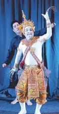  ??  ?? A live puppet Thai dance performanc­e