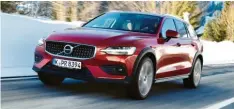  ??  ?? Zwischen Limousine und SUV: der Volvo V60 Cross Country.