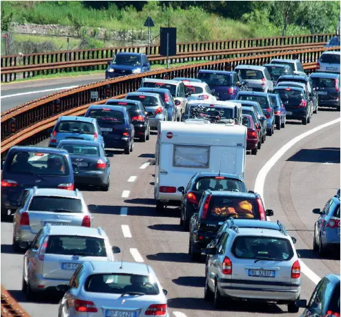  ??  ?? Strategica
Un tratto dell’Autostrada del Brennero che unisce Campogalli­ano con il passo del Brennero