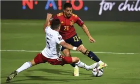  ?? Photograph: Jose Breton/AP ?? West Ham’s Pablo Fornals in action for Spain against Georgia last weekend following his recall to the internatio­nal squad.