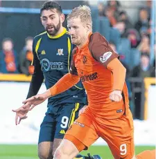  ??  ?? Thomas Mikkelsen in action against Alloa last weekend.