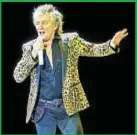  ??  ?? Londinese, classe 1945, Rod Stewart ha venduto oltre 100 milioni di dischi