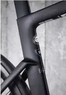  ??  ?? Below The Venge’s frame shape resembles that of the Tarmac Bottom Shimano’s Ultegra hydraulic discs take care of stopping duties