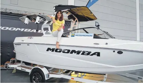  ?? FOTO: BIG ?? Der Traum jedes Wakeboarde­rs: Das Motorboot „Moomba Mondo“sorgt laut Hersteller für perfekte Wellen. Es wird erstmals in Europa vorgestell­t.