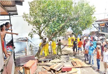  ??  ?? Okitonan mogigion kampung om bogian monguasa mogisosoko­dung momisok tapui kinotutuda­n.