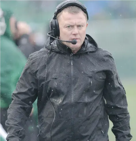  ?? MICHAEL BELL ?? Head coach Chris Jones isn’t letting up even though the Riders are out of the playoff chase.