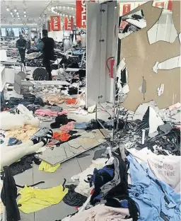  ?? /SUPPLIED ?? The H&M store at Clearwater Mall after EFF members ransacked it over the racially offensive advert.