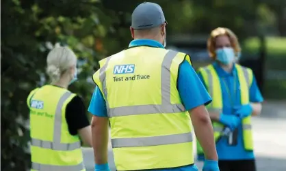  ??  ?? Staff at a coronaviru­s testing centre in Richmond-Upon-Thames. Photograph: Peter Nicholls/Reuters