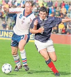  ?? ?? Callum Davidson in action during the 1-1 draw against the Faroes in Toftir in 1999
