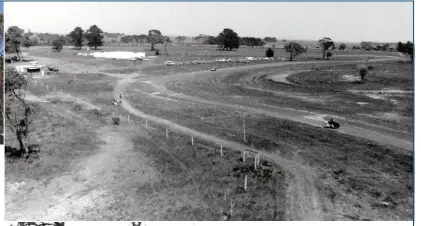  ??  ?? ABOVE New clubrooms under constructi­on, opposite what is now the start/finish area.