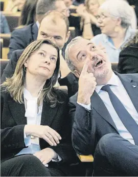  ?? MARTI GELABERT ?? Sara Puig, presidenta de la Fundación Miró, con el alcalde Collboni