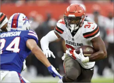  ?? DAVID RICHARD — ASSOCIATED PRESS FILE ?? Carlos Hyde rushes during the first half of a preseason game against the Bills on Aug. 17.