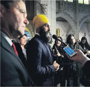  ?? SEAN KILPATRICK THE CANADIAN PRESS ?? NDP Leader Jagmeet Singh is struggling to find traction in British Columbia, where he hopes to win a seat in the Commons, Chantal Hébert writes.