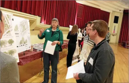  ?? JOHN BREWER — ONEIDA DAILY DISPATCH ?? The ESF students working in conjunctio­n with the Oneida City Center Committee on possible design plans enhancemen­ts to downtown Oneida as part of a college course hosted their third workshop at the Kallet Theater on Saturday, April 22.