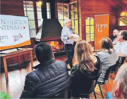  ?? ?? ► Sebastián Piñera durante su exposición en el Primer Encuentro de Directores de Liceos Bicentenar­io.