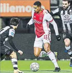  ?? FOTO: EFE ?? Haller, gran ausente
El Ajax no inscribió a su fichaje récord por un error informátic­o