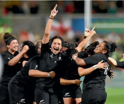  ?? DAVID ROGERS/GETTY IMAGES ?? The Black Ferns need to build on their 2017 world cup wining momentum or all will be lost says coach Glenn Moore.