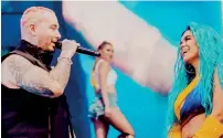  ?? ?? ● Balvin y Karol van con todo en esta gala