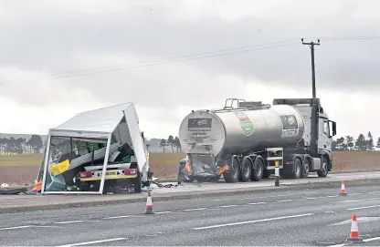  ?? Picture: Darrell Benns. ?? Scene of the collision involving a milk tanker and white van near Fordoun.