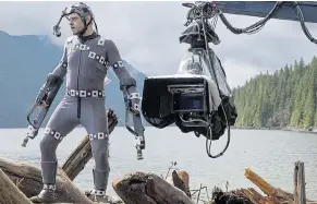  ??  ?? EFFECTS: Andy Serkis wore a special suit to create images for King Kong