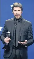  ??  ?? Christian Bale obtuvo dos premios: mejor actor y actor de comedia por Vice.