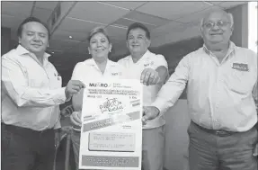  ??  ?? Jorge Farfán Moguel, Magda Rodríguez Jiménez, Freddy Coral Sabido y Ramiro Jiménez Aguilar durante el anuncio de actividade­s del Museo del Árbol Rotario (Muaro) por el Día de la Tierra, el próximo sábado 22