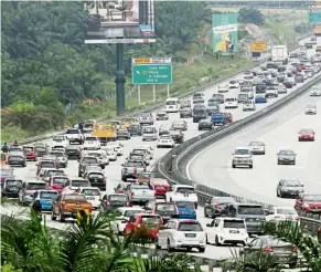  ??  ?? a typical view of the highway in Peninsular Malaysia during any major celebratio­n. However, this year, Hari raya will be less hectic as interstate travel is still not allowed. — AZMAN Ghani/the Star