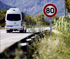  ?? (Photo Patrice Lapoirie) ?? L’efficacité de la limitation de vitesse à  km/h convainc le gouverneme­nt, pas la Ligue de défense des conducteur­s.