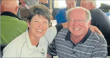  ??  ?? Supporters: Leonie and Lindsay Tisch at the Lions IHC Charity Golf Tournament.