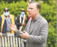  ?? Tyler Sizemore / Hearst Connecticu­t Media ?? Gov. Ned Lamont speaks during the Memorial Day ceremony at the war memorial in Greenwich on May 25.