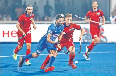  ?? HT PHOTO ?? Akashdeep (in pic) was among the players who led India’s comeback after the first quarter where Russia had reduced the overall margin to 4-3.