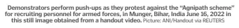  ?? Picture: ANI/Handout via REUTERS ?? Demonstrat­ors perform push-ups as they protest against the “Agnipath scheme” for recruiting personnel for armed forces, in Munger, Bihar, India June 16, 2022 in this still image obtained from a handout video.
railway infrastruc­ture and blocked roads, as demonstrat­ions spread across several parts of the country, police officials told Reuters.
Protesters also attacked railway property across Bihar, settling alight coaches in at least two locations, damaging train tracks and vandalisin­g a station, according to officials and a