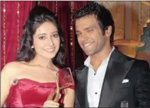  ??  ?? Asha Nagi (Purvi) and Rithvik Dhanjani (Arjun) were the Favourite Jodi (couple) for their role inPavitra Rishta.