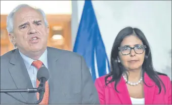  ??  ?? El exsecretar­io general de Unasur, el colombiano Ernesto Samper (foto), es cuestionad­o entre otros por el Gobierno paraguayo por extralimit­arse en sus funciones (AFP).