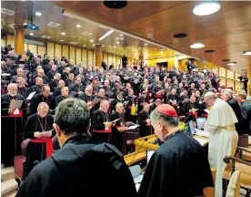  ?? AFP ?? El papa Francisco durante la cumbre con líderes de la iglesia en el Vaticano.