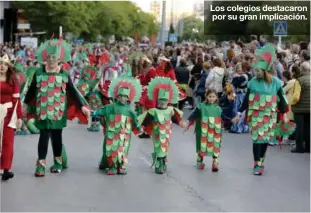  ?? ?? Los colegios destacaron por su gran implicació­n.