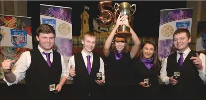  ??  ?? Kilshannig Instrument­al Music Group thrilled to win a first time Munster Senior Scór title.