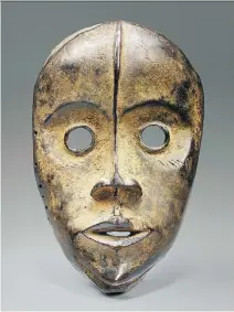  ?? MUSÉE DU QUAI BRANLY – JACQUES CHIRAC ?? Dan artist, Côte d’Ivoire: Gunye ge, anthropomo­rphic mask, 20th century.