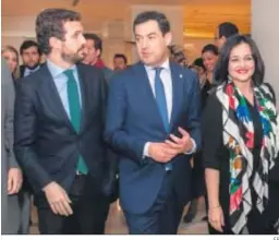  ?? EP ?? Pablo Casado, Juan Manuel Moreno y Virginia Pérez, en un acto en Sevilla.